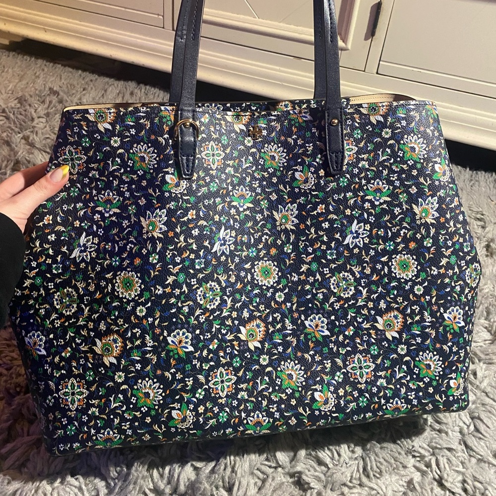 Kensington Square Tory Burch Tote Bag